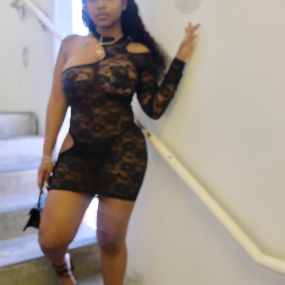 Black 21 Luxe “Dress 2”